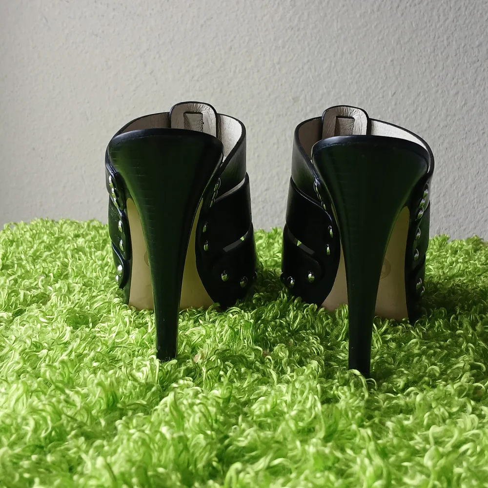 Michael Kors Black Gladiator  Studded Heels Size 5M - Picture 8 of 8